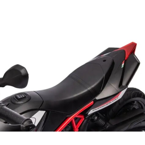 Ηλεκτροκίνητη παιδική μηχανή Licensed Aprilia Dorsoduro 900 6V σε Μαύρο - Κόκκινο Χρώμα Ηλεκτροκίνητη παιδική μηχανή Licensed Aprilia Dorsoduro 900 6V σε Μαύρο - Κόκκινο Χρώμα