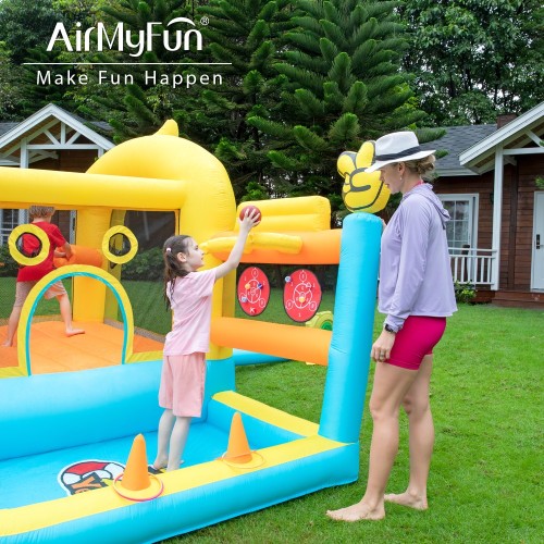 AirMyFun Φουσκωτό Τραμπολίνο Παπάκι με μεγάλη τσουλήθρα δύο μπασκέτες δύο στόχους και κρίκους