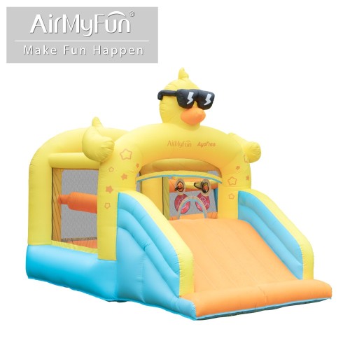 AirMyFun Φουσκωτό Τραμπολίνο Παπάκι με μεγάλη τσουλήθρα δύο μπασκέτες δύο στόχους και κρίκους