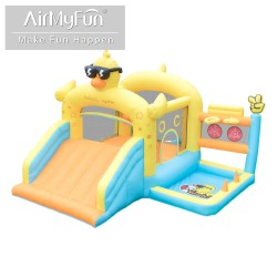 AirMyFun Φουσκωτό Τραμπολίνο Παπάκι με μεγάλη τσουλήθρα δύο μπασκέτες δύο στόχους και κρίκους