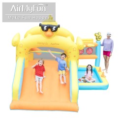 AirMyFun Φουσκωτό Τραμπολίνο Παπάκι με μεγάλη τσουλήθρα δύο μπασκέτες δύο στόχους και κρίκους